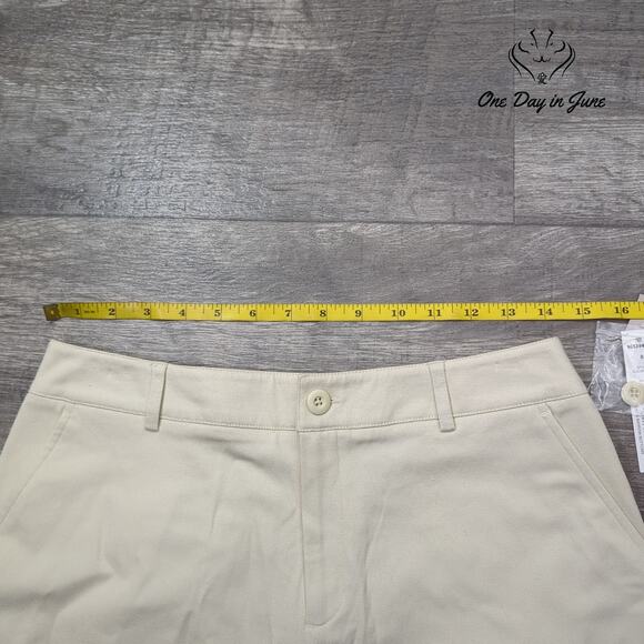 Croft & Barrow Flat Front Shorts Size 8 - Picture 3 of 7